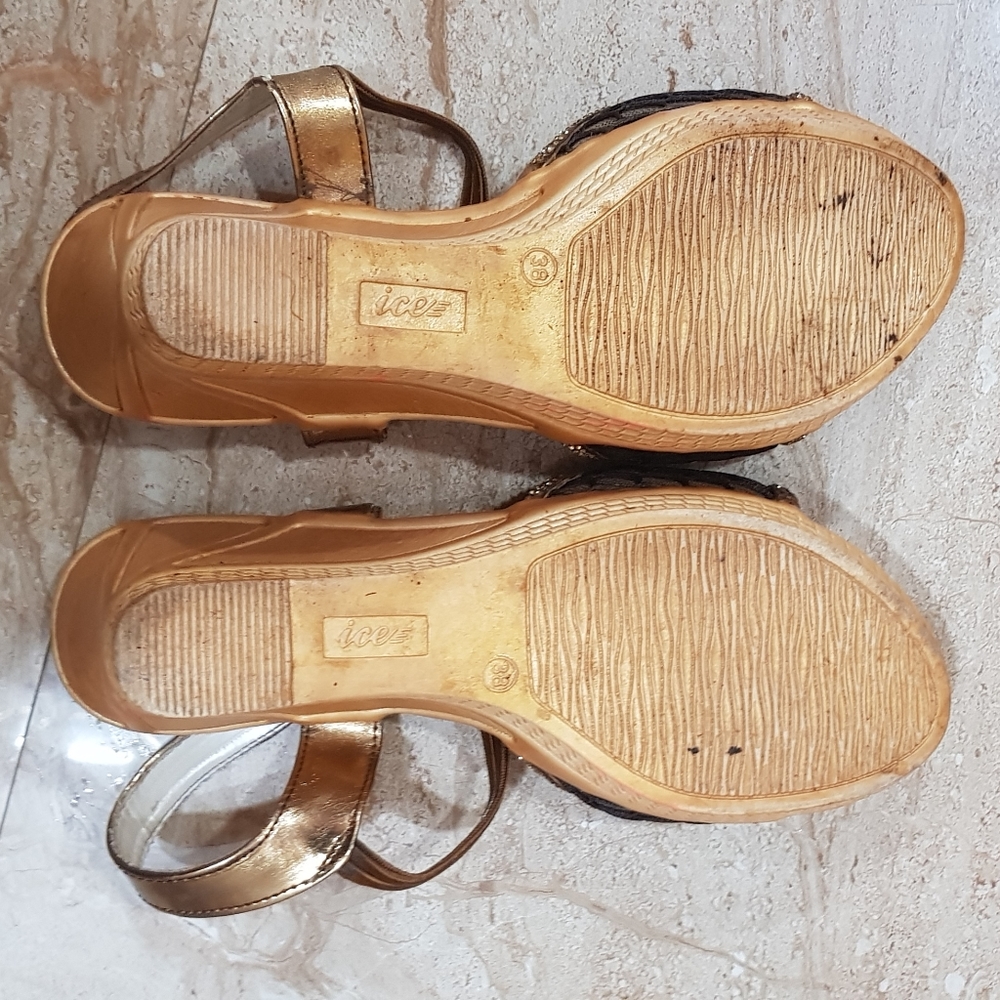 Wedges - Picture 3 of 3